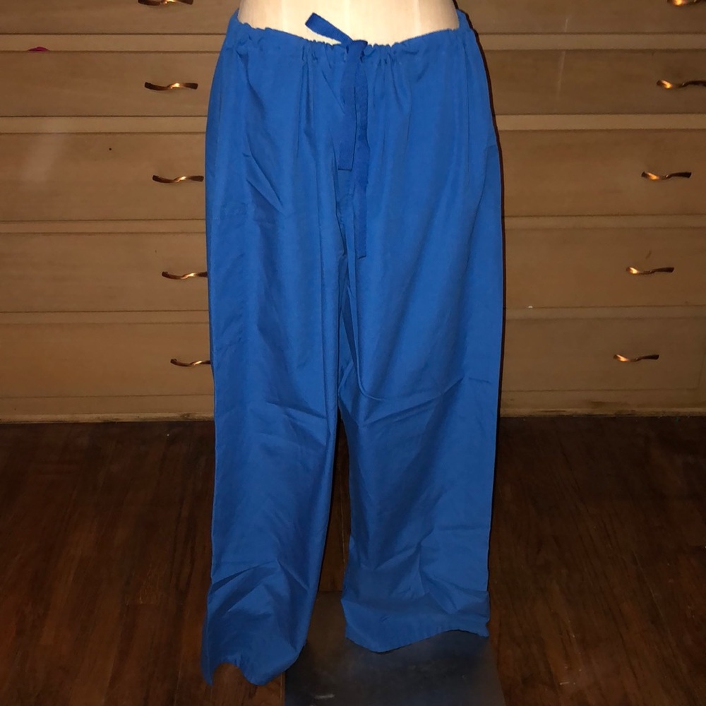Scrub pants